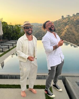 Jeremy Piven Instagram - Have a brilliant summer ! Remember , real G’s move in silence like lasagna …
