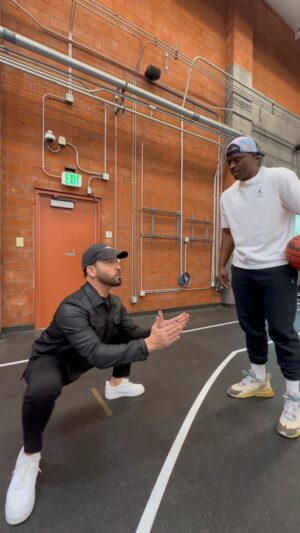 Jeremy Piven Instagram - Jeremy Piven plays a coach in one movie and now he’s training me like I’m Sweetwater smh🤣🤣🤣 @jeremypiven | #SweetwaterMovie #LethalShooter