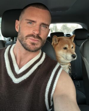 Jérémy Samat Instagram - 👨🏻‍🦲 🐕