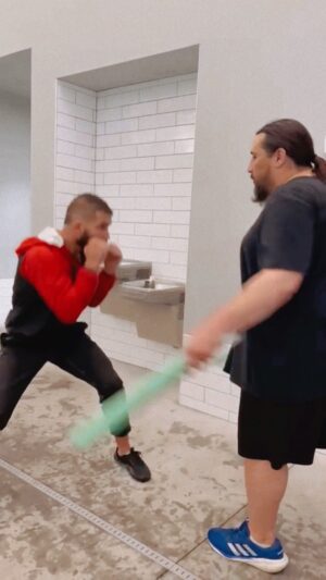 Jeremy Stephens Instagram - Stay in the now, use the experience. Climb that mountain everyday, and be ferocious with the hustle!! And always remember this… no one is coming to save you big dog so get off your ass and get going 🤌🏾