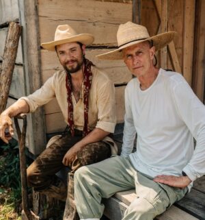 Jeremy Sumpter Instagram - Was a pleasure working with you Johnny!! #director @brokentrailmovie @skipstonepictures
