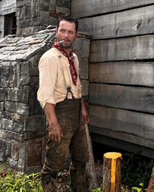 Jeremy Sumpter Instagram - #brokentrail meet Caleb. #western #civilwar