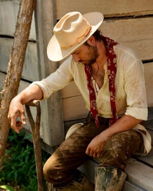 Jeremy Sumpter Instagram - A little tease from the movie I’m working on… #western #civilwar