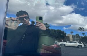 Jeremy Zucker Instagram - 28 and doing pretty swell ˙ᵕ˙