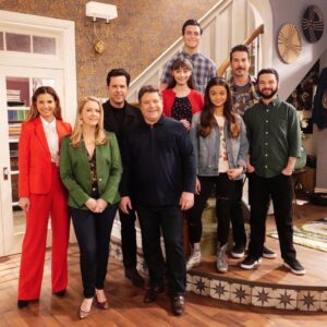 Jerry Trainor Instagram - Ladies and gents, it’s on! You can watch the first 10 episodes of #NoGoodNick on #Netflix right now. It’s a comedy mystery that the whole fam can watch together! I don’t even know how it ends!
