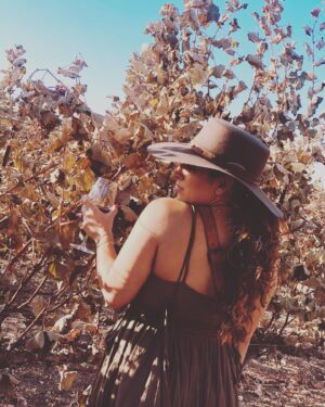 Jeslyn Gorman Instagram - #TBT #Superlatepost So, I celebrated 32 last month and it wasn’t even one bit short of amazing. From brunching and toasting to life on rooftops in Hollywood, to screaming my lungs off at the Sara Bareilles concert, to road-tripping to Santa Ynez and drinking ALL the wine, to flying on a jet to Tokyo (WHAT?), to being delivered a beautiful cake by Japanese hotel staff.. from my incredibly gracious and loving boss, to having “al dente” sushi with my sisters in music, and to finally blowing out a makeshift candle/flame at home with my bests... I’d say this year’s birthday(week) is pretty high up on my bday celebrations list. 
I have some truly incredible friends and I’m extremely blessed to have them. Thank you all for the laughs, the drinks, the twerks, the “al dente, smile at the chef while you’re chewing” moments (@eliottenicole @gypsymoonshine @melanienyema 😆), and every single one of you for sharing your heart with me. ♥️ #Grateful 🥰