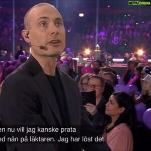 Jesper Rönndahl Instagram - Jag är mycket för demokrati va