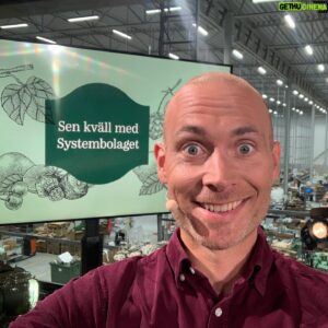 Jesper Rönndahl Instagram - Mamma jag har fått sommarjobb!