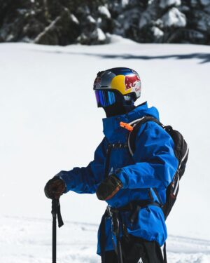 Jesper Tjäder Instagram - Insane trip! Thanks @redbullgeo, @powderproject.ch & everyone involved 🙏
📸: @judithbergstrom