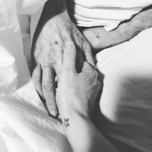 Jess Impiazzi Instagram - Happy Father’s Day to our papas in sky, to the amazing step fathers who step up, to our grandads and to the fathers soon to be. 
🩷🧚🏻‍♀️
