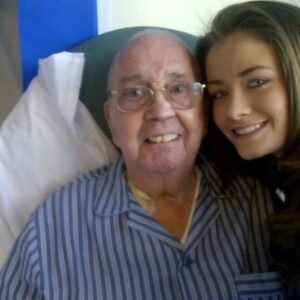 Jess Impiazzi Instagram - Happy Father’s Day to our papas in sky, to the amazing step fathers who step up, to our grandads and to the fathers soon to be. 
🩷🧚🏻‍♀️