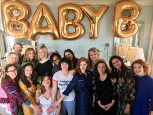 Jess Weixler Instagram - My friends... ugh my friends 🥺😭they threw me the most gorgeous/adorable baby shower. Epic cuteness, safari themed and all. I love you guys. I feel so filled to the brim with all your words whispered into my ear. @nicolebayme (who decorated the extravaganza) is missing from the group pic because Phoenix was owed her nap. ❤️❤️❤️ (thank you for pulling all this together @jessicachastain @nicolebayme @mamabirdorganics @shanenburger @thepamrobison ) Baby “B” for Brocklebank