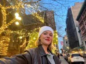 Actress Jess Weixler HD Instagram Photos and Wallpapers December 2023