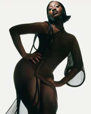 Jess Willis Instagram - @temsbaby for the Jan issue of @thecut 💥 photographed by @andrew_vowles and styled by me ✨✨✨

Talent: @temsbaby
Photography by @andrew_vowles
Styling by @jessswill
Photo Assistants: @arielsadok and @mike_skigen
Hair: @nikkinelms
Makeup: @jezzhill
Nails: @serenadidem @10piecenaills
Tailor: @lindz_tailor
Production Assistants: @stevenmcontreras and cmnwhite
The Cut, Editor-in-Chief @lrpeoples
The Cut, Photo Director  @nono_elle_
The Cut, Photo Editor @_maridelis
The Cut, Deputy Culture Editor @brkmrn