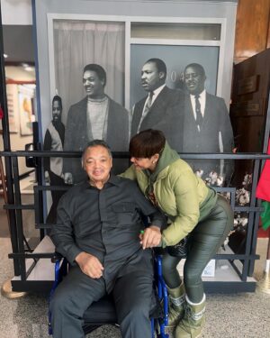 Jesse Jackson Instagram - Thanking God for the incredible opportunity to be in the presence of a living legend @revjjackson with my children sharing the stage with @charliedates and another amazing brother while sharing ideas and talking about the issues that run rapidly through our city and communities that directly effect the youth! We gotta be better leaders.. making sure we’re giving the youth someone to look up to 🙏🏽 I’m glad my children we present for that conversation even tho bug was working .. he was still there! 🙏🏽 love you @sistaafrika