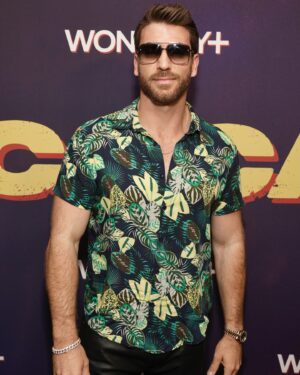 Jesse Kove Instagram - Is it summer yet? 👕 Great night at Hotel cocaine @hotelcocainemgm 🕺🏼watch now on @mgmplus 🪩 ✨

Thank you @impact_ig @mwprinc @

@iamtoddphoto 📸