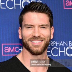Jesse Kove Instagram - Thank you @amcplus @amc_tv  for having me at the private screening of @orphanblacktv with @therealkrystenritter 

Thanks @mwprinc @impact_ig as always. 

Brought a special someone along 👊🏻🐍
#Amc #premier