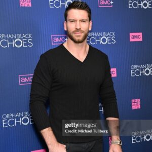 Jesse Kove Instagram - Thank you @amcplus @amc_tv  for having me at the private screening of @orphanblacktv with @therealkrystenritter 

Thanks @mwprinc @impact_ig as always. 

Brought a special someone along 👊🏻🐍
#Amc #premier