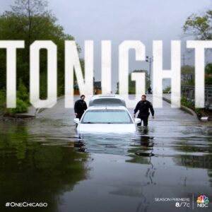 Jesse Lee Soffer Instagram - Who’s watching One Chicago tonight?! PD season 9 premiere is about to start!  #OneChicago #ChicagoPD