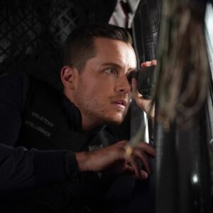 Jesse Lee Soffer Instagram - The face I make when you tell me you’re not watching tonight.. #ChicagoPD #OneChicago