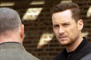 Jesse Lee Soffer Instagram - Who’s watching Chicago PD tonight?!