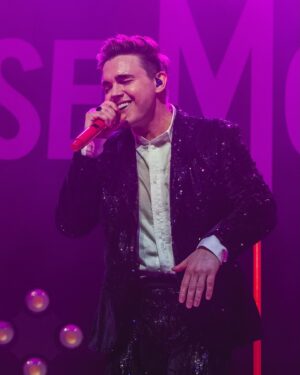 Jesse McCartney Instagram - Tour feels like so long ago! I miss seeing all of you out on the road. I have 3 shows next month and some other news to share with you soon 😎 Until then, July tix available in bio! 📸: @chelsiemcgrady and @betweentwobolts