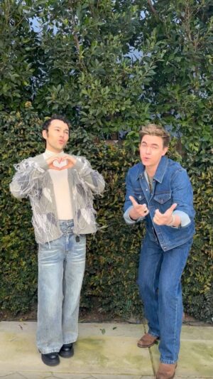 Jesse McCartney Instagram - Time flies ❤️ Now who’s ready for the next love song 👀