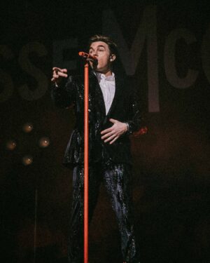 Jesse McCartney Instagram - It’s only been a week since we wrapped the #AllsWellTour and I’m having serious withdrawals! Miss you guys.