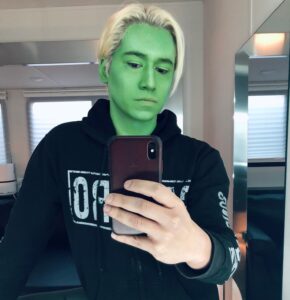 Jesse Rath Instagram - Good hair day 💁‍♀️✅ 

#brainiac5 #supergirl @supergirlcw #brainy #brainiac