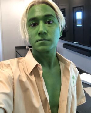 Jesse Rath Instagram - I’m like The hulk... if when Bruce banner got angry he only turned green and didn’t get any stronger. 

Oh, and yes I realize that 99% of my posts are of me painted green... but lately 99% of my life is me painted green. So this might be the regular scheduled programming for at least until we’re done shooting. 🤖✌️ 

Hair by @cherrymakeupandhair 
Makeup by @cayleymua & @tammythefox 

#supergirl #brainy #brainiac5 #cw #warnerbros #arrowverse #brainiac #fxmakeup