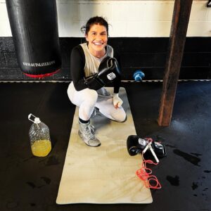 Jessica Aguilar Instagram - People been asking me what I’ve been up to, what I drink in that gallon everyday and how I get so strong. Well I “stay busy living & ♥️in”, @liquidiv keeps me hydrated  cramp free & @dst_houston helps me get 💪🏽!!! Drop in the comments some of y’all’s go to products. 
.
.
.
.
.
.
#Getbusylivingorgetbusydying #IamawoMMAn #WMMA #MMA #Boxing #Gratitude #JAG #Todosepuede #liquidiv #Yourdifferenceisyoursuperpower 🥷🏽