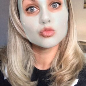 Jessica Boehrs Instagram - Spa Day today. Nothing else to say. 

#mask #kiss #lalala
