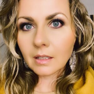 Jessica Boehrs Instagram - I don't know about you, but I'm feeling 2023! 🤩 Have a sparkling new year!

#happynewyear #glamourous #2023
