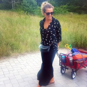 Jessica Boehrs Instagram - Dear Winter...
I'm breaking up with you.
Summer is hotter than you.

#summer #memories #breakup #hatethecold