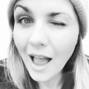 Jessica Boehrs Instagram - Say after me
It's no better to be safe than sorry

#takeonme #takemeon #illbegone #inadayortwo @officialaha