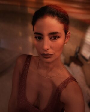 Jessica Clark Instagram - Those golden hour vibes...