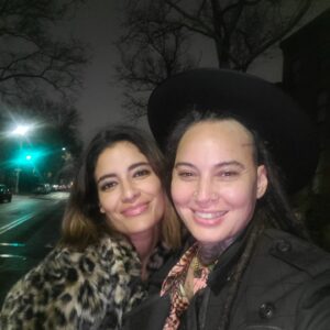 Jessica Clark Instagram - Midnight in Brooklyn w/ my @rubys_ink ❤🤟🏽

📸 @rubys_ink

#photooftheday #ladyinred