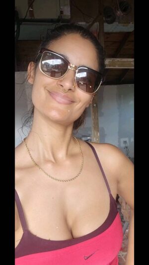Jessica Clark Instagram - Practicing casual reels lol