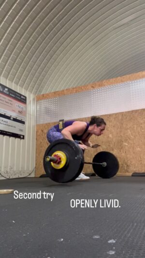 Jessica Fostekew Instagram - THE DRAMA. 

Maxed out my snatch today. It’s been stuck at 55kg for over a year and I’ve only ever hit that twice. But I’ve been constantly hitting 50 for doubles and even triples so it’s been doing my head in. 

Today was the day. 57kg. Curse undone. 

Thanks for having me @crossfit_g5 

I used my heart which always lives in @crossfitcatford