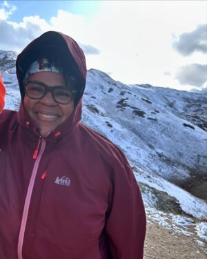 Jessica Fostekew Instagram - If you like watching me so scared I lose my mind and also just two bisexual women being an amazing team and also loads of funny things get said in a mind blowing beautiful part of the world tune into @dave_tvchannel tonight at 8pm

Me and @destheray drive all over Colorado’s Rocky 🏔️ 🏔️ (not a euphemism) on #WorldsMostDangerousRoads