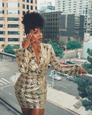 Jessica Frances Dukes Instagram - My First Emmys Weekend!!!! Here we Go! Event 1! Headed to celebrate the fab nominees and especially my #Ozark & #Netflix fam at the #TelevisionAcademy’s Performers Nominee Celebration @televisionacad #emmys
#FashionStylist @mickeyboooom #styledbymickey 
#Suit: @marcbouwer 
#HairStylist @jtouch 
#MakeupArtist @_beatbeauty_ 
#NailTech: @dramaticnailsbyoniecia 
#Jewelry: @georginajewelryofficial 
#Photographer @mfortphoto 
#Gold #Rooftop
