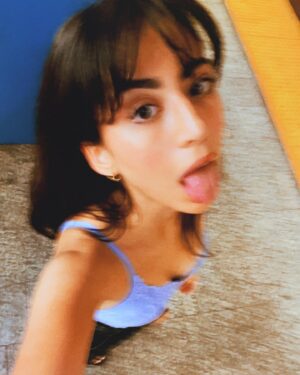 Jessica Garza Instagram - Big head, bigger attitude 🐙