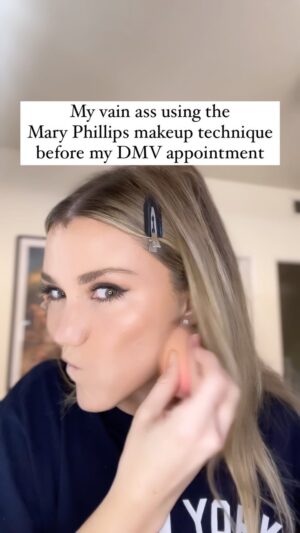 Jessica Lowe Instagram - Van Nuys DMV appt glam 🪪 💄 @maryphillips 
.
A slightly modified version of Mary’s perfect technique:
First you paint the bones (@patrickta cream contour)
Then you paint the face (@hauslabs foundation)
Then you conceal (@tarte)
Then you set (@givenchy)
And then smoke them peepers (@charlottetilbury)
Then I added extra bronzer and blush (@hourglasscosmetics) and lashes