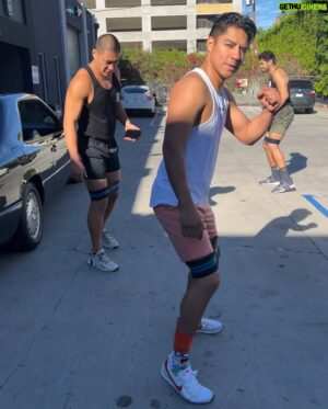 Jessie Vargas Instagram - Working hard on a Sunday! 🥊 
@boxraw 

#Boxing #Boxeo #FightNight #Cool #Repost #Motivation #WorldChampions #Instagram #Instamood #UFC #Fitness #FilipinoFlash #Alacran #NonitoDonaire #Fashion #Gucci #MiguelBerchelt #Fun #Friends #Summer #Selfie #follow4followback