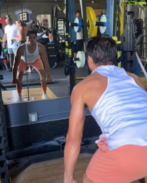Jessie Vargas Instagram - Working hard on a Sunday! 🥊 
@boxraw 

#Boxing #Boxeo #FightNight #Cool #Repost #Motivation #WorldChampions #Instagram #Instamood #UFC #Fitness #FilipinoFlash #Alacran #NonitoDonaire #Fashion #Gucci #MiguelBerchelt #Fun #Friends #Summer #Selfie #follow4followback