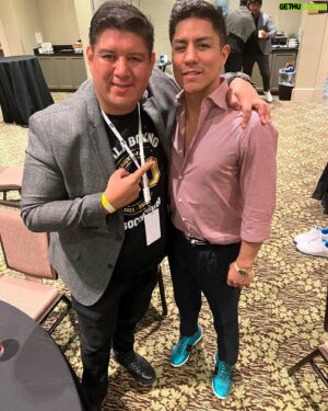 Jessie Vargas Instagram - I feel fortunate to be honored at the WBA centennial Convention. It was a memorable 4 days where many champions came together to celebrate 100 years of the WBA. 

Me siento muy afortunado de aver sido reconocido en la convención centenaria de la AMB. Fueron 4 días memorables donde varios campeones se unieron para festejar los 100 años de la AMB
Gracias @wbaboxingofficial 
Thank you 

#Boxing #Boxeo #evanderHolyfield #MiguelCotto #pauliemalignaggi #WinkyRight #NonitoDonaire #JuanDiaz #JackieNava #PelenchinCaballero #JakePaul #Cotto  #Bivol #ManyMore