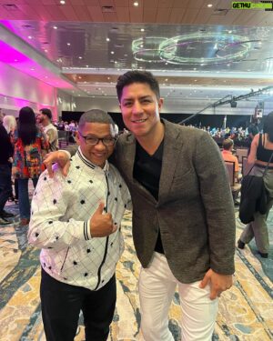 Jessie Vargas Instagram - I feel fortunate to be honored at the WBA centennial Convention. It was a memorable 4 days where many champions came together to celebrate 100 years of the WBA. 

Me siento muy afortunado de aver sido reconocido en la convención centenaria de la AMB. Fueron 4 días memorables donde varios campeones se unieron para festejar los 100 años de la AMB
Gracias @wbaboxingofficial 
Thank you 

#Boxing #Boxeo #evanderHolyfield #MiguelCotto #pauliemalignaggi #WinkyRight #NonitoDonaire #JuanDiaz #JackieNava #PelenchinCaballero #JakePaul #Cotto  #Bivol #ManyMore