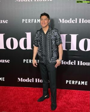 Jessie Vargas Instagram - Throughout life, we will have great times, good times, & not so good times, but believe everything has its purpose. The purpose is to grow as a person. Through the tough times, keep in mind that going through adversity makes you wiser, stronger, and sensible. Overall, it makes us better in the long run. Life is beautiful; enjoy the ride. 

En la vida pasamos por momentos fenomenales, momentos buenos, y momentos no tan buenas, pero asegúrense que todo tiene su propósito—El propósito es de crecer como persona. Durante los tiempos difíciles acuerden que sobrepasando las dificultades te ara más fuerte, inteligente, y listo. Todo valdrá la pena. La vida es bella; disfruten el camino. 

#Boxing #Boxeo