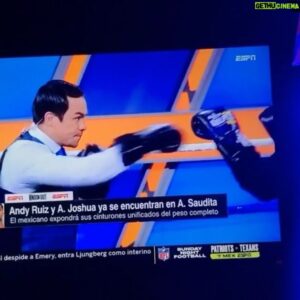 Jessie Vargas Instagram - Cuando Márquez y yo nos pusimos los guantes por ESPN. 🥊 Saludos mi gente! @jmmarquezof

* #LasVegas #Vegas 	#photography #Mexico 
* #Tepito 
* #CDMX
* #Boxeo
* #photography
* #Boxing 
* #happy
* #nature
* #photooftheday
* #quarantine
* #instagood
* #Canelo
* #BoxeoMexicano #Marquez #JuanManuelMarquez #pacquiao #MannyPacquiao #ESPN #espnkockout