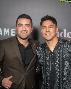 Jessie Vargas Instagram - I want to congratulate my friend @derekpike who was the director of the film “Model House,” which is now available on Apple TV & Amazon Prime. I also want to congratulate @natalienootenboom for her first major movie role. 🍿 “She killed it!” 👏 I’m sure it will be the first of many more for both. Check it out when you all have some time on Apple TV & Amazon